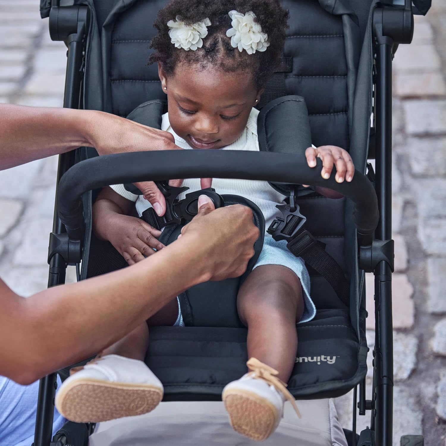 Ingenuity Ingenuity 3Dquickclose CS+ Compact Fold Stroller – Lightweight Stroller with Oversized Canopy, Extra-Large Storage and Compact Fold, Black - 8